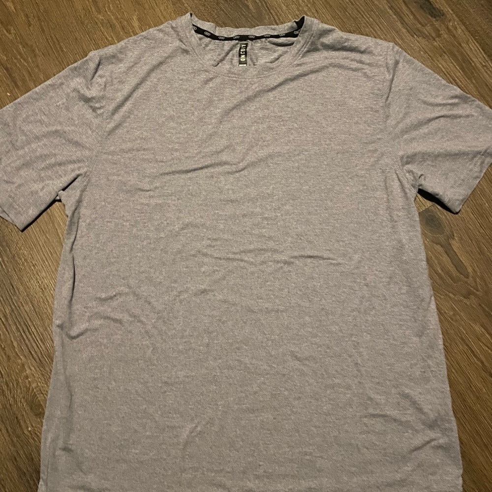 Classic Gray Short Sleeve Men's Tee size large